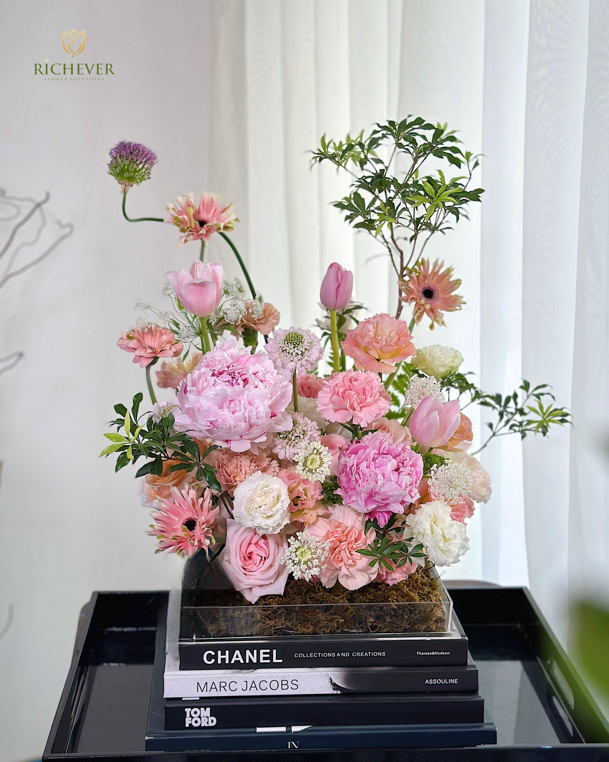 Dịch vụ hoa doanh nghiệp RichEver